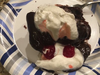 Hot fudge cake