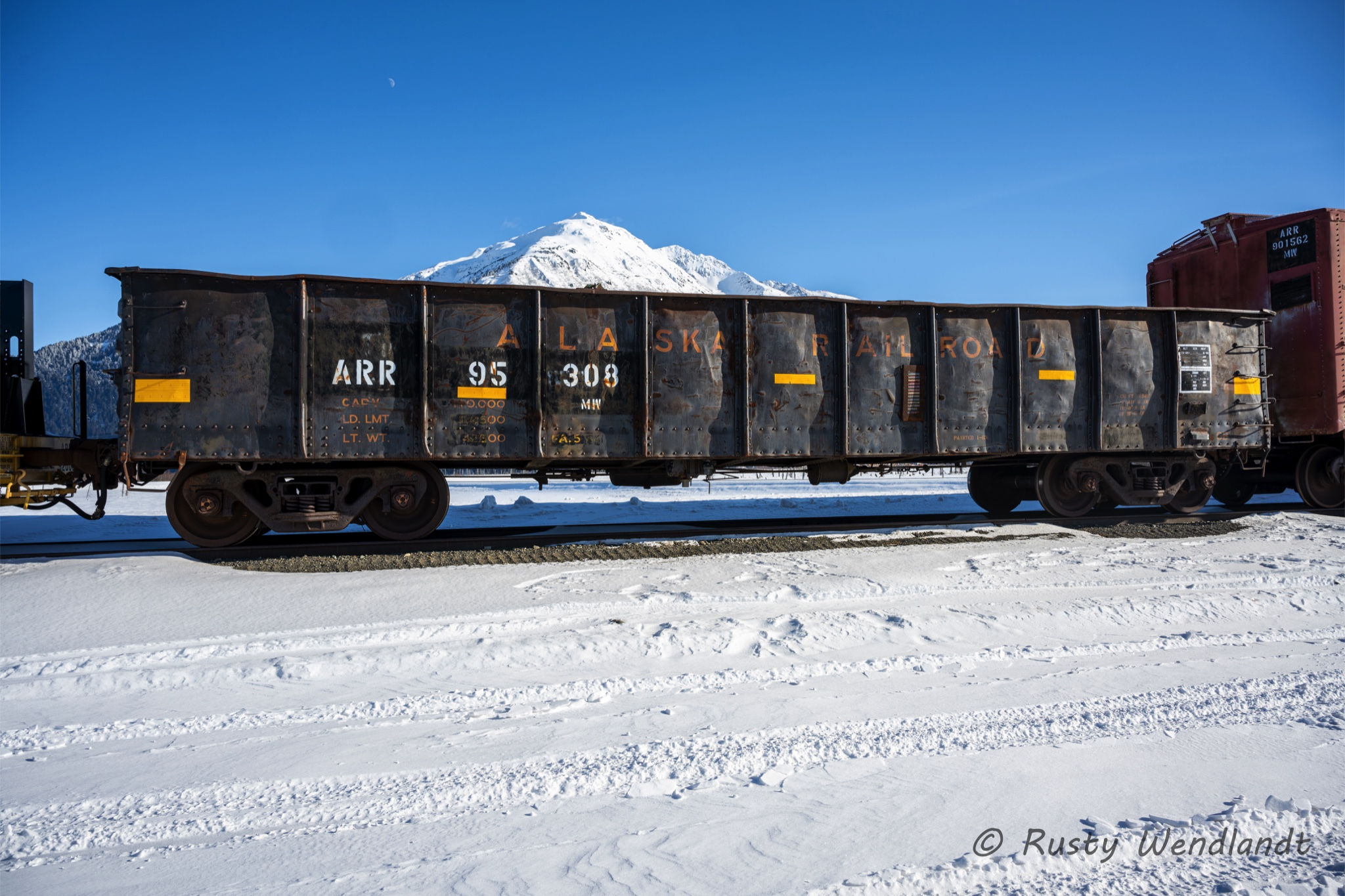 Flat car #95308 in Portage