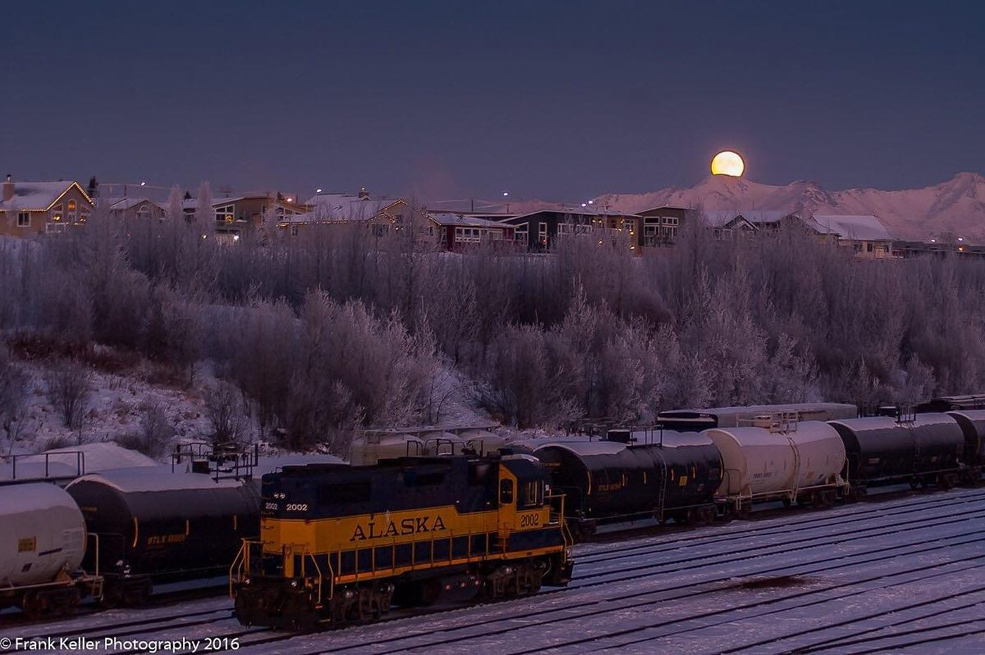 Full Moon Rising