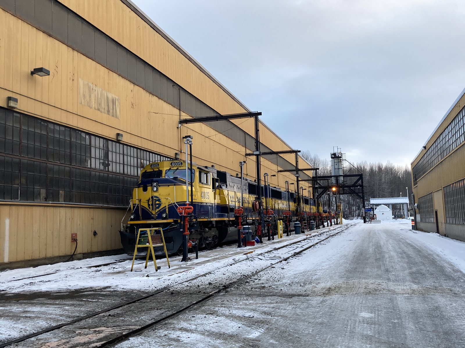 Anchorage fuel racks